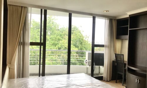 Large Bangkok condo for sale - 2-bedroom - the best deal in Supalai Place Sukhumvit 39