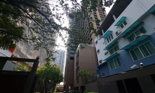 Noble Refine Bangkok Condominium Near BTS Phrom Phong in Sukhumvit 26