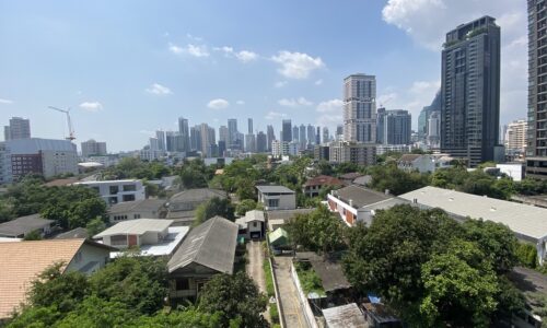 Bangkok duplex for sale near BTS Thonglor - 2-bedroom - low floor - Noble Remix