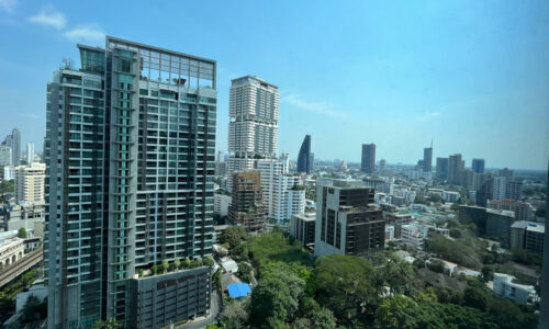 This luxury new condo near BTS Prompong is available now in The Estelle Phrom Phong condominium located on Sukhumvit Road in Bangkok CBD