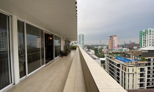 Sukhumvit condo penthouse duplex for sale - 4 balconies - 3-bedroom - 2 living rooms - Siam Penthouse 1