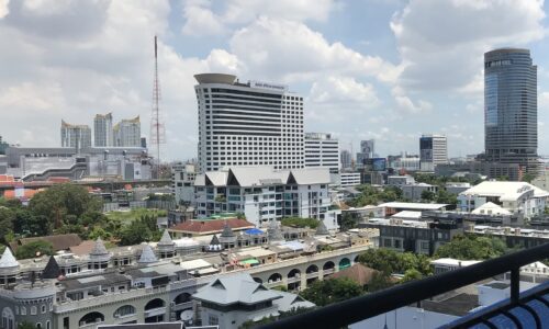 3-balcony 3-bedroom large condo for sale - near Srinakharinwirot University in Asoke - Prime Mansion One