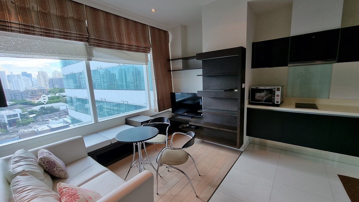 This Bangkok condo in Thonglor with 1 bedroom is available at the best price in the Eight Thonglor Residence condominium