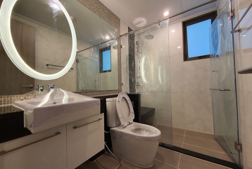 luxury condo rent Prompong Sukhumvit 39 - bathroom
