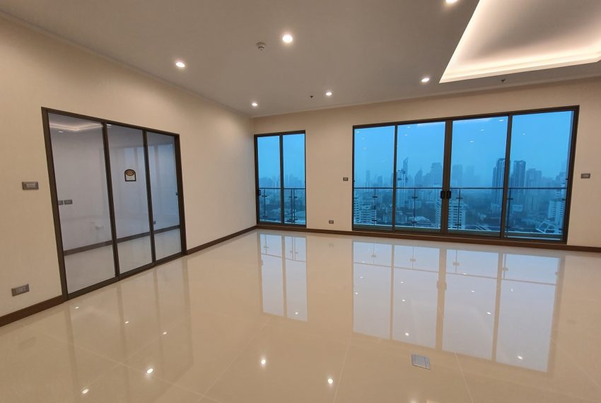 luxury condo rent Prompong Sukhumvit 39 - living