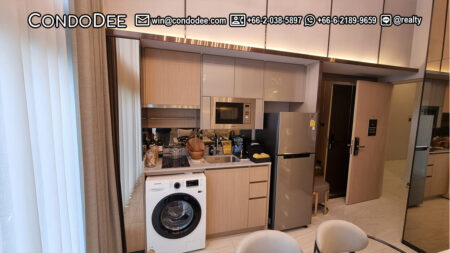 This new duplex condo on Sukhumvit 23 is available now in Walden Asoke low-rise condominium in Bangkok CBD.