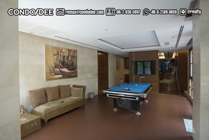 super-luxury Bangkok house sale Sukhumvit 71 pool table