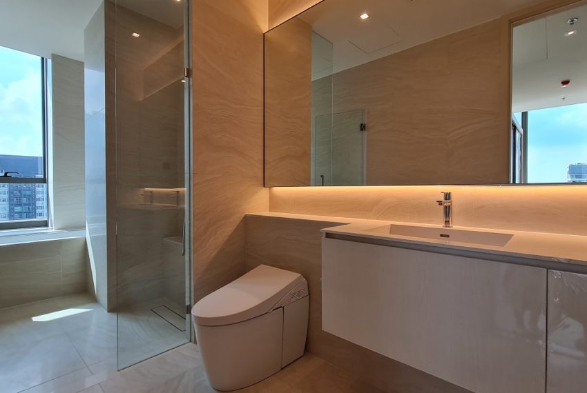 super-luxury condo rent bts thonglor - bathroom