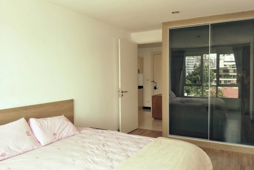 vogue sukhumvit 15 condominium 1-bedroom for sale - bedroom